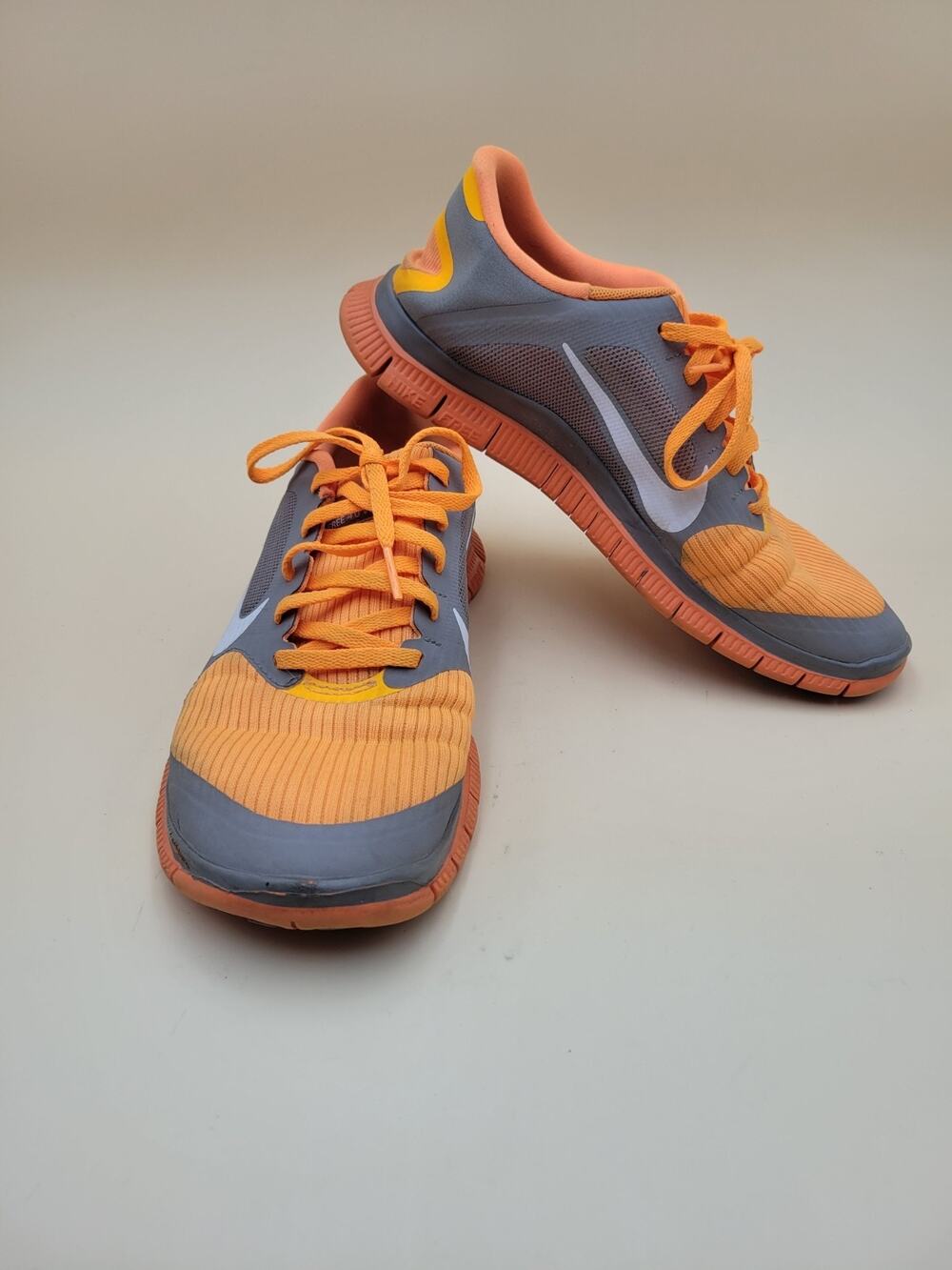 Nike Free Running Shoes Womens Size 9 Gray Orange Training Athletic 580406-019